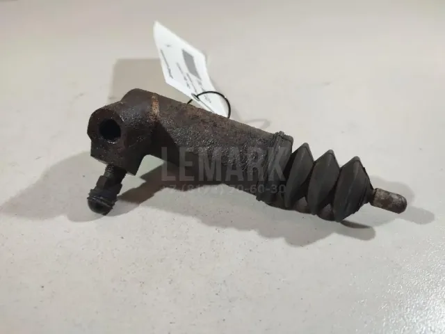 Цилиндр сцепления рабочий