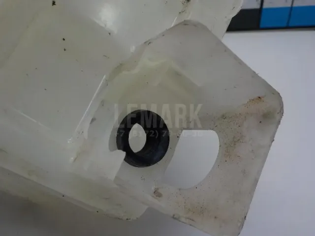 Бачок омывателя лобового стекла для  Chevrolet Tahoe III 2006-2014