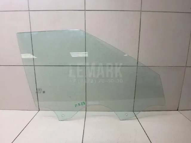 Стекло двери передней правой для  Citroen Xsara Picasso 1999-2010
