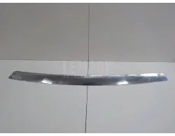 Молдинг капота