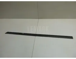 Молдинг задней левой двери