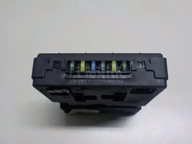 Блок комфорта для  Chevrolet Tahoe III 2006-2014