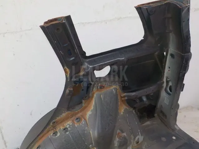 Порог со стойкой правый для  BMW X1 U11 2022