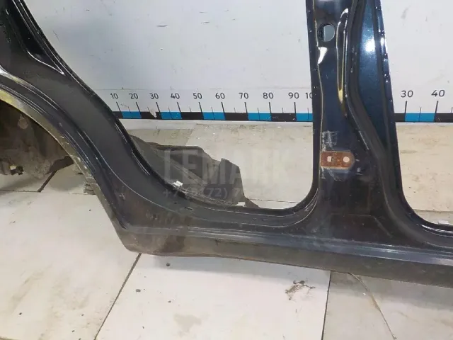Порог со стойкой правый для  BMW X1 U11 2022
