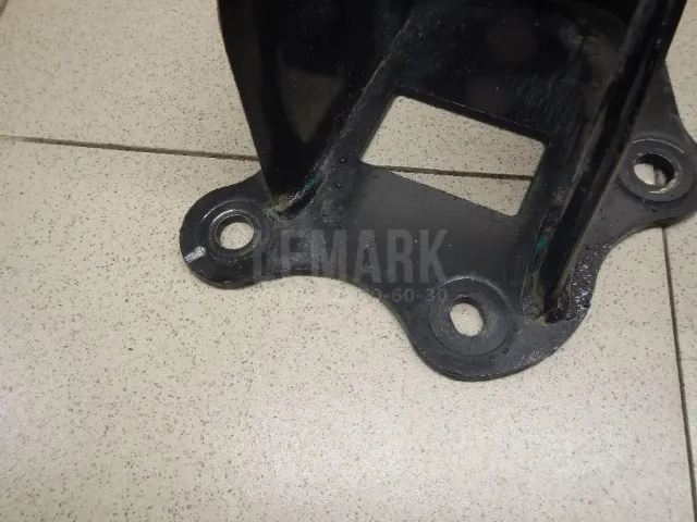Кронштейн задней балки для  Chrysler Sebring 2006-2010