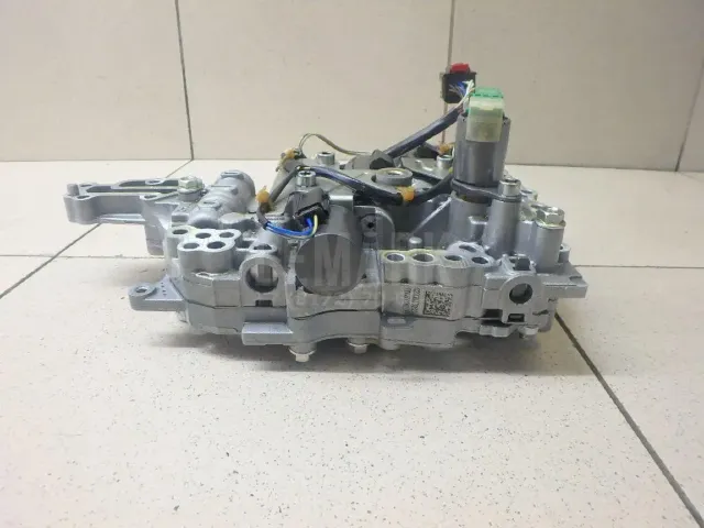 Блок клапанов для  BMW 6-serie F12/F13 2010-2017