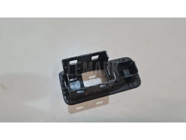 Накладка (кузов внутри) для  Ford Focus III 2011-2019