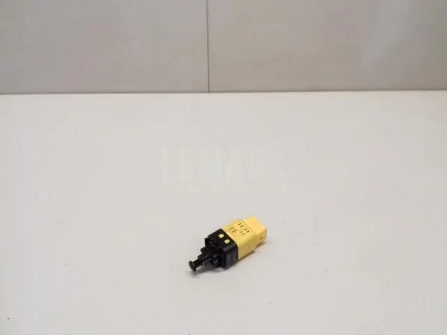 Датчик включения стопсигнала