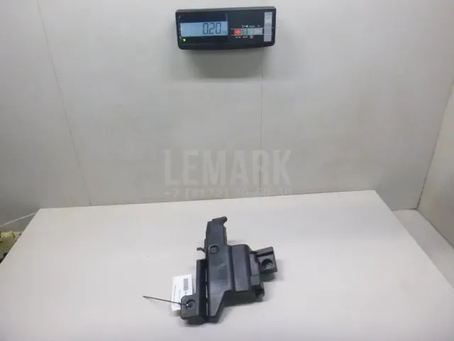 Кронштейн переднего бампера правый для  Haval H3 2024