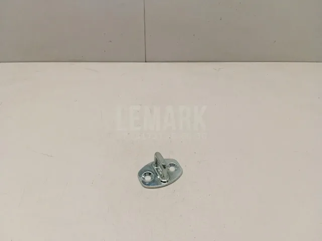 Ответная часть замка двери