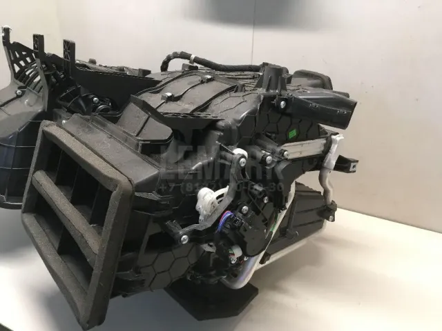 Корпус отопителя для  Cadillac BLS 2006-2010