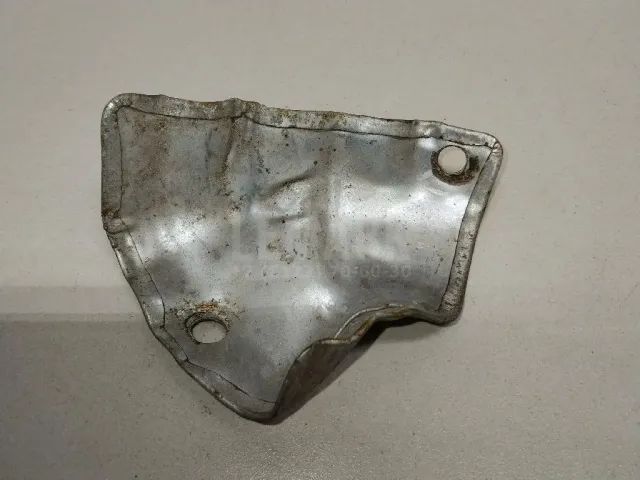 Экран тепловой для  GM Pontiac Vibe 2002-2007