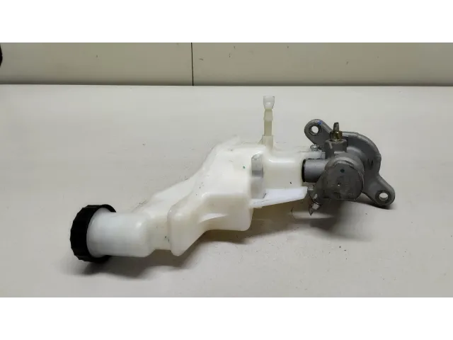 Цилиндр тормозной главный для  Ford Fusion 2002-2012