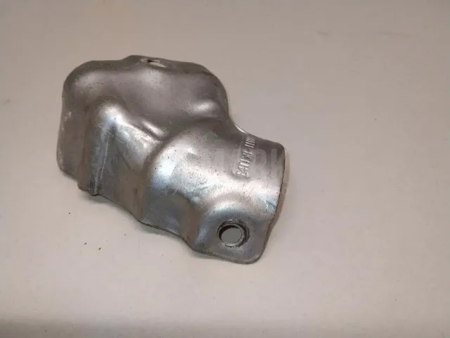 Экран тепловой для  GM Pontiac Vibe 2002-2007