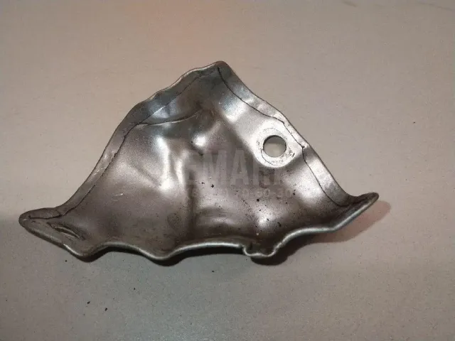 Экран тепловой для  GM Pontiac Vibe 2002-2007
