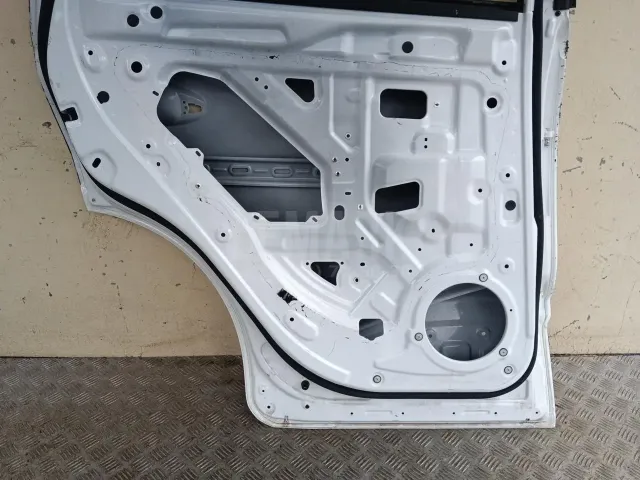 Дверь задняя левая для  Audi Allroad quattro 2006-2012