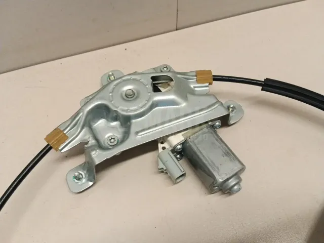 Стеклоподъемник электр. задний левый для  BMW 2-serie F22/F23/F87 2013-2020