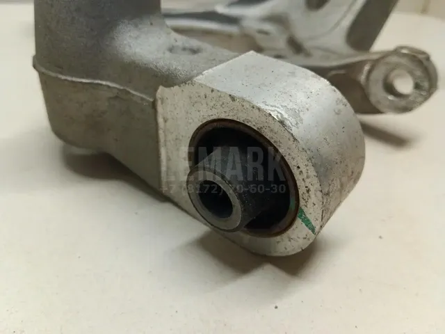 Кулак поворотный задний левый для  Ford Focus II 2008-2011
