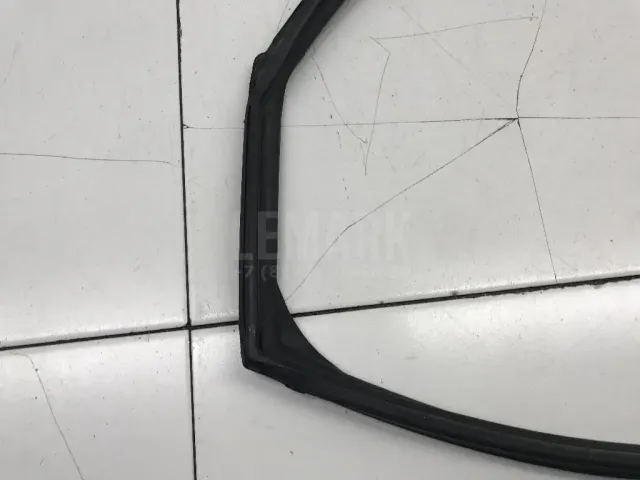Уплотнитель стекла двери для  BAIC X55 2022