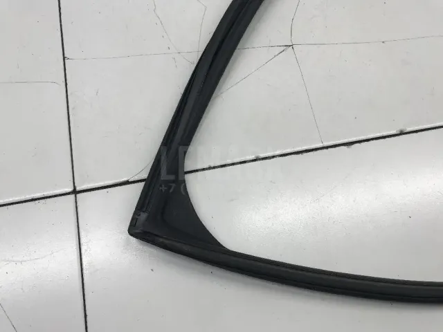 Уплотнитель стекла двери для  Dongfeng DFA 2007