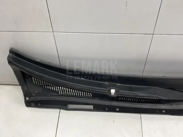 Решетка стеклооч. (планка под лобовое стекло) для  BMW i3 (I01) 2013-2022