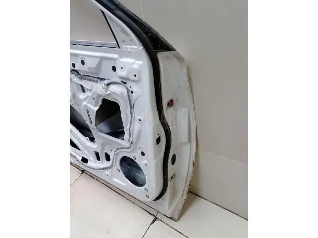 Дверь передняя левая для  Ford Fiesta 2008-2019