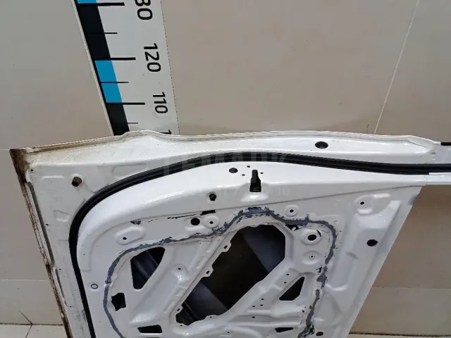 Дверь передняя левая для  Ford Fiesta 2008-2019