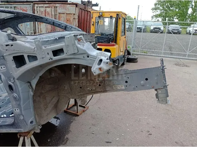 Ниша запасного колеса для  Fiat Punto II (188) 1999-2010