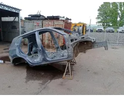 Панель задняя