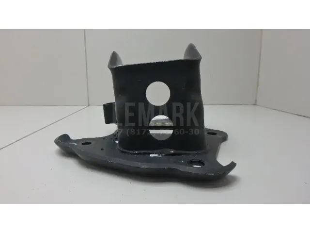 Кронштейн задней балки для  Ford Fusion 2002-2012