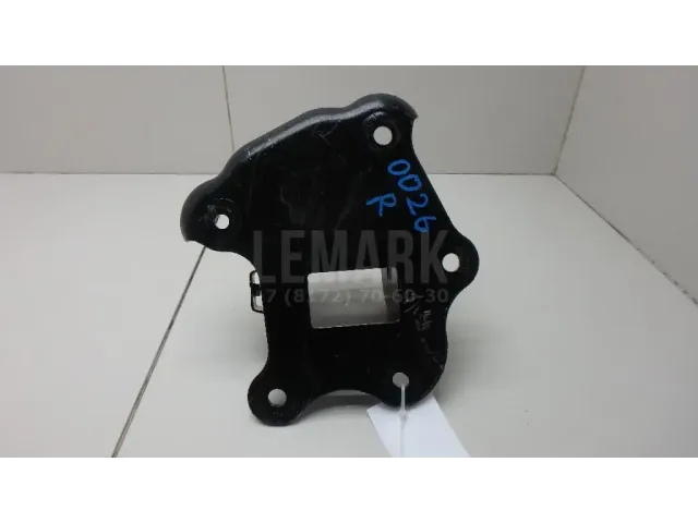 Кронштейн задней балки для  Ford Fusion 2002-2012