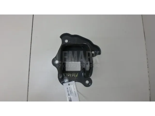 Кронштейн задней балки для  Ford Fusion 2002-2012