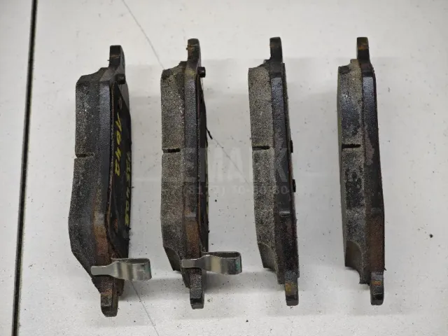 Колодки тормозные передние к-кт для  Ford America F150 2008-2014
