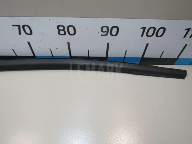 Накладка стекла заднего правого для  Chevrolet Viva 2004-2008