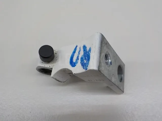 Петля двери для  Citroen C5 2001-2004