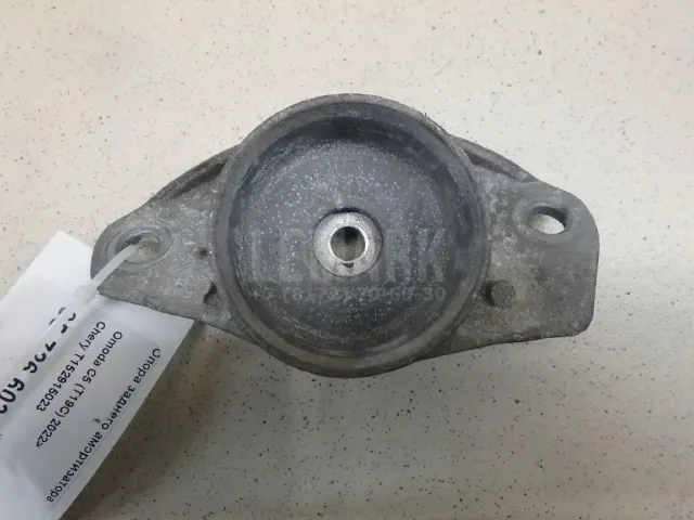 Опора заднего амортизатора для  Acura MDX 2001-2006