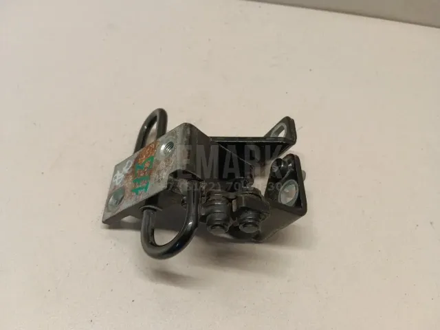 Петля двери задней правой нижняя для  Ford Maverick 2001-2007