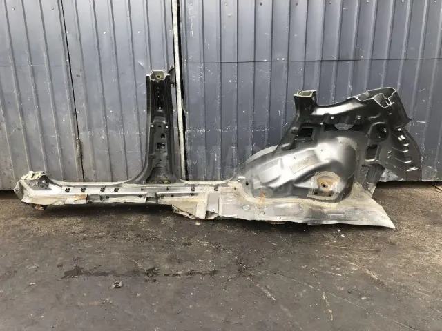 Порог со стойкой правый для  Ford Cougar 1998-2001