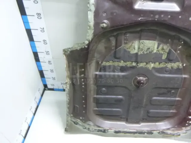 Ниша запасного колеса для  HOWO