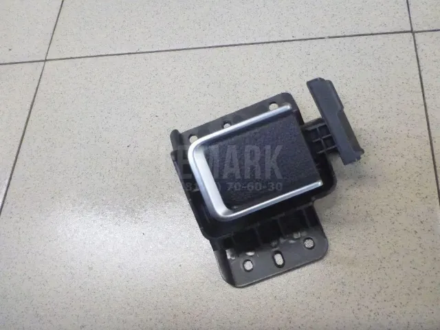 Ручка бардачка для  Audi Q3 (8U) 2012-2018