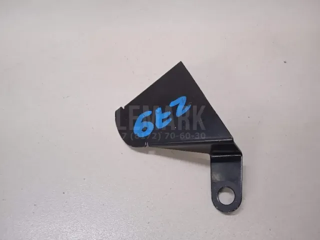 Заглушка КПП для  BMW 2-serie F22/F23/F87 2013-2020