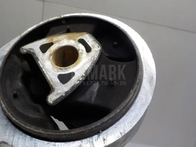 Опора двигателя задняя для  Fiat Uno 1983-1989