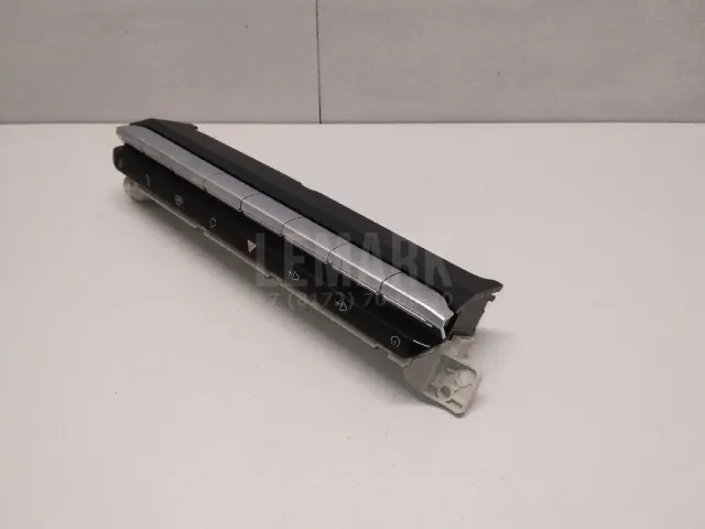 Блок кнопок для  Chrysler Grand Voyager/Grand Caravan (RT) 2007-2020