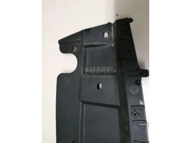 Кожух замка капота для  Cadillac Escalade II 2000-2006