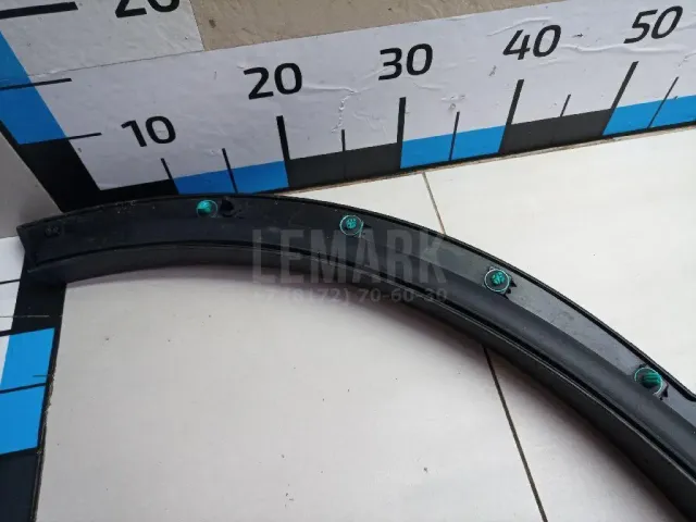Накладка двери задней левой для  Ford Fiesta 2008-2019