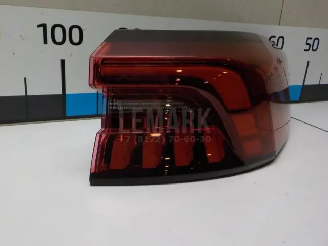 Фонарь задний правый для  Ford C-MAX 2003-2010