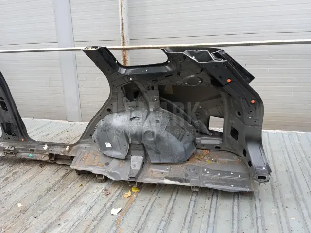 Крыло заднее правое для  Citroen C4 Picasso 2006-2014