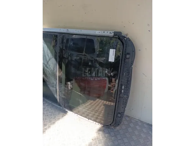 Люк в сборе электрический