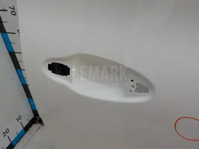 Дверь передняя правая для  Ford Maverick 2001-2007