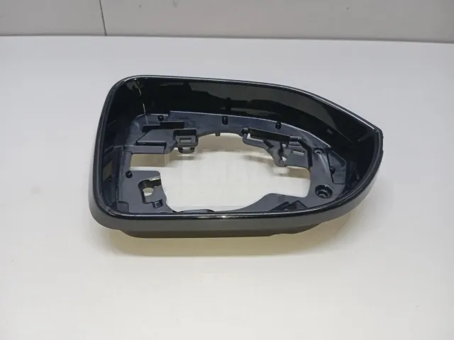 Рамка зеркала правого для  Audi Allroad quattro 2000-2005